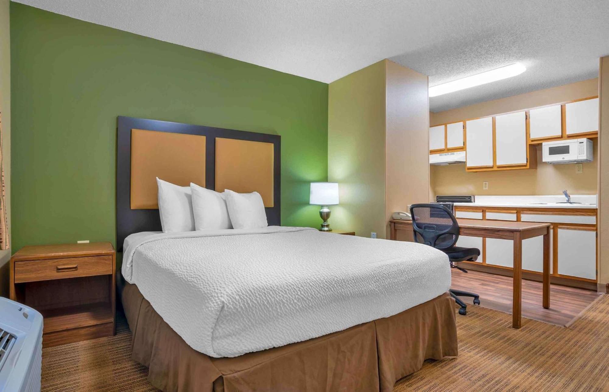 Suburban Studios Indianapolis Northwest - College Parks Eksteriør billede
