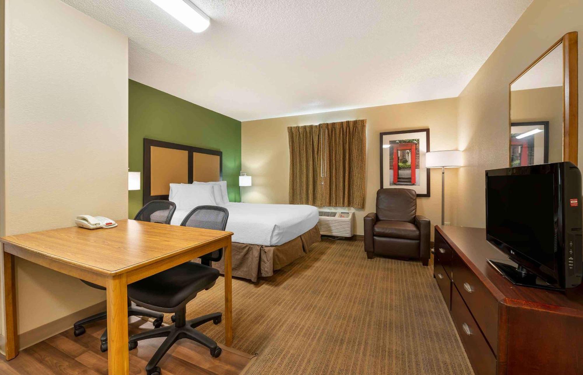 Suburban Studios Indianapolis Northwest - College Parks Eksteriør billede