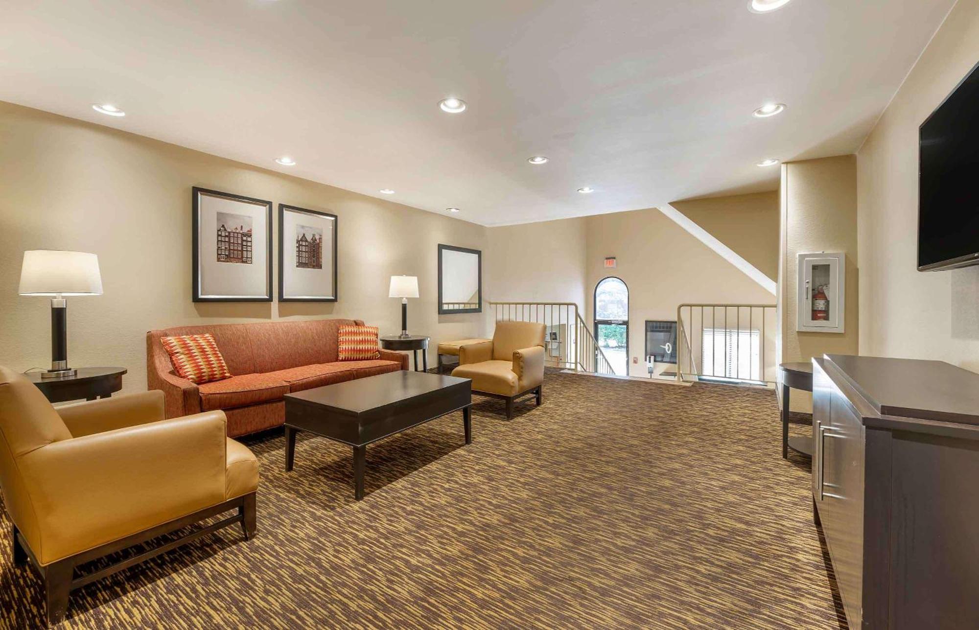 Suburban Studios Indianapolis Northwest - College Parks Eksteriør billede