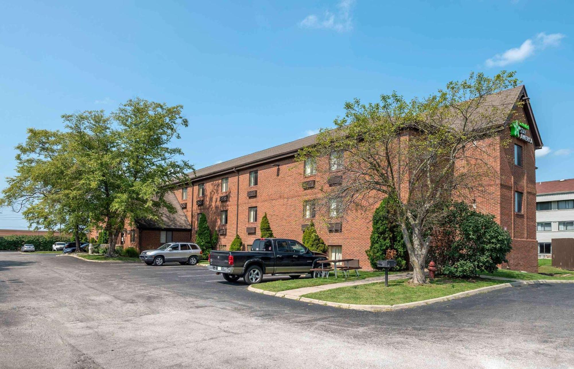 Suburban Studios Indianapolis Northwest - College Parks Eksteriør billede